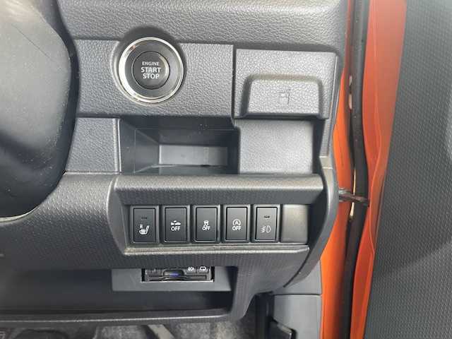 マツダ フレア クロスオーバー XT 愛知県 2014(平26)年 12.8万km パッションオレンジ ホワイト2トーン ワンオーナー/ディスプレイオーディオ/Bluetooth接続/ETCビルトイン/USB入力端子/バックカメラ/シートヒーター/衝突被害軽減システム/横滑り防止装置/ABS/アイドリングストップ/盗難防止装置/オートライト/純正アルミホイール/ベンチシート/フロアマット/電動格納式ミラー/スマートキー/スペアキー/保証書/プッシュスタート