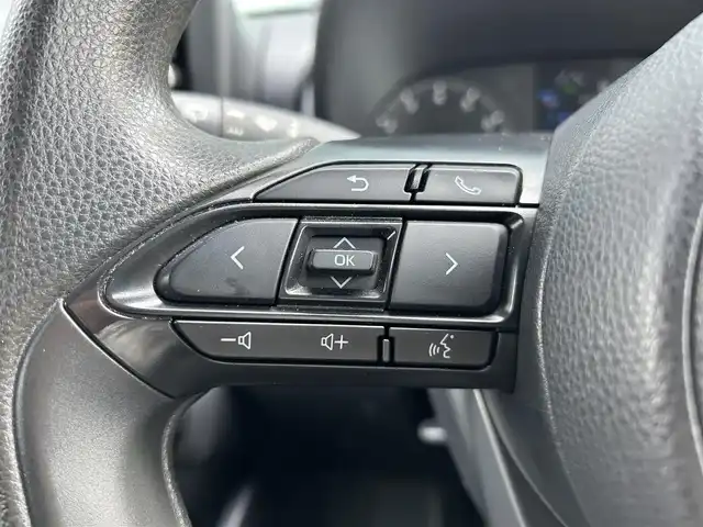 トヨタ ヤリス X 香川県 2022(令4)年 3.5万km スーパーホワイトⅡ 純正ディスプレイオーディオ/→AM/FM/Bluetooth/ドライブレコーダー/ETC/バックカメラ/衝突軽減ブレーキ/プッシュスタート/スマートキー/ステアリングスイッチ/オートハイビーム/純正フロアマット/電格ミラー