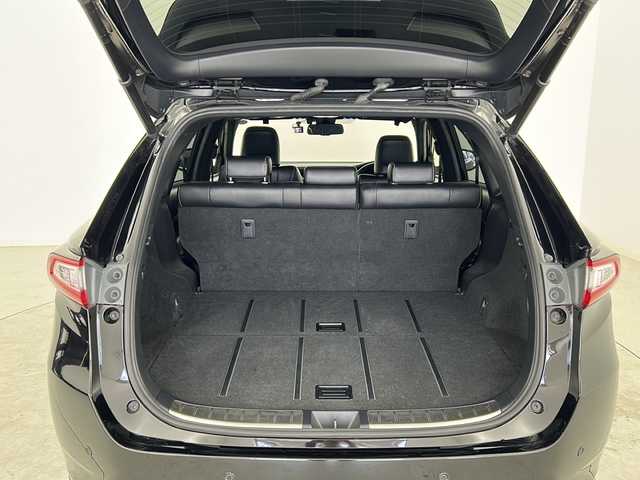 トヨタ ハリアー プログレス 宮城県 2018(平30)年 5.9万km ブラック JBLサウンド/Toyota Safety Sense /・プリクラッシュセーフティ/・レーンディパーチャーアラート/・オートマチックハイビーム/・レーダークルーズコントロール/全周囲カメラ/電動リアゲート/メーカーOP9インチナビ/・BT.USB.AUX.CD.DVD.SD/フルセグTV/ハーフレザーシート/D席パワーシート/ステアリングスイッチ/ビルトインETC/ドライブレコーダー（F）/プッシュスタート/スマートキー×2/カードキー/電動パーキングブレーキ/LEDヘッドライト/LEDヘッドライト/純正フロアマット/純正18インチAW/純正ドアバイザー