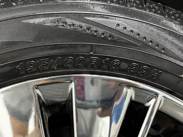 日産 セレナ ライダー 大阪府 2016(平28)年 4.7万km ブリリアントホワイトパール ProPILOT 純正9incナビTV 360カメラ 後席モニター デジタルインナーミラー 両側パワースライドドア シートヒーター 衝突軽減 レーダーC パークアシスト クリアランスソナー ドラレコ