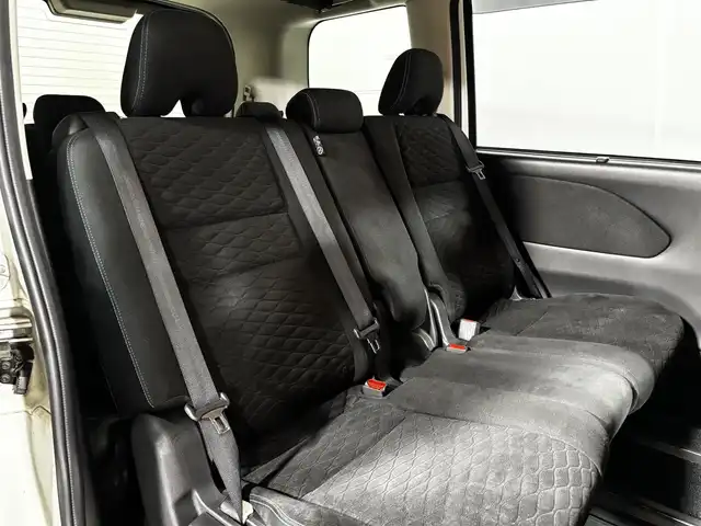 日産 セレナ ライダー 大阪府 2016(平28)年 4.7万km ブリリアントホワイトパール ProPILOT 純正9incナビTV 360カメラ 後席モニター デジタルインナーミラー 両側パワースライドドア シートヒーター 衝突軽減 レーダーC パークアシスト クリアランスソナー ドラレコ