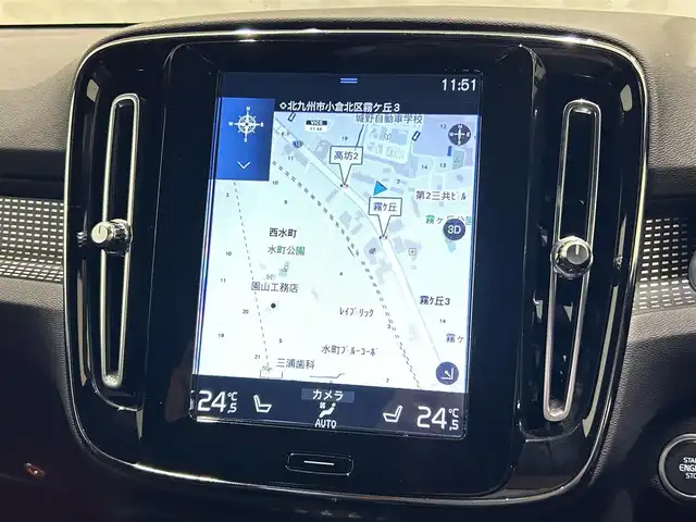 ボルボ ＸＣ４０ T4 AWD Rデザイン 福岡県 2018(平30)年 3.9万km パール ＡＣＣ　/ＢＳＭ　/レーンキープ　/ハーフレザー　/シートヒーター　/パワーシート　/ナビ　/３６０°カメラ　/フルセグ　/パワーバックドア　/スマートキー　/前後ソナー　/パドルシフト　/ＬＥＤライト　/純正１８インチＡＷ