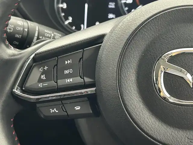 マツダ ＣＸ－５ XD ブラックトーンエディション 熊本県 2021(令3)年 3.8万km マシーングレープレミアムM 純正ナビ（ＡｐｐｌＣａｒＰｌａｙ・ＡｎｄｒｏｉｄＡｕｔｏ・ＢＴ・フルセグ・ＵＳＢ）/全周囲カメラ　/純正前後ドライブレコーダー　/レーダークルーズコントロール/前後クリアランスソナー　/ＥＴＣ　/前席シートヒーター　/運転席パワーシート/パワーバックドア/衝突軽減ブレーキ/レーンキープアシスト/ブラインドスポットモニター/ドライバーアテンションアラート/横滑り防止/アイドリングストップ/ハーフレザーシート/オートブレーキホールド/純正フロアマット/純正19インチAW/スマートキー/プッシュスタート/スペアキー1本/保証書/取扱説明書