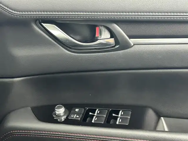 マツダ ＣＸ－５ XD ブラックトーンエディション 熊本県 2021(令3)年 3.8万km マシーングレープレミアムM 純正ナビ（ＡｐｐｌＣａｒＰｌａｙ・ＡｎｄｒｏｉｄＡｕｔｏ・ＢＴ・フルセグ・ＵＳＢ）/全周囲カメラ　/純正前後ドライブレコーダー　/レーダークルーズコントロール/前後クリアランスソナー　/ＥＴＣ　/前席シートヒーター　/運転席パワーシート/パワーバックドア/衝突軽減ブレーキ/レーンキープアシスト/ブラインドスポットモニター/ドライバーアテンションアラート/横滑り防止/アイドリングストップ/ハーフレザーシート/オートブレーキホールド/純正フロアマット/純正19インチAW/スマートキー/プッシュスタート/スペアキー1本/保証書/取扱説明書