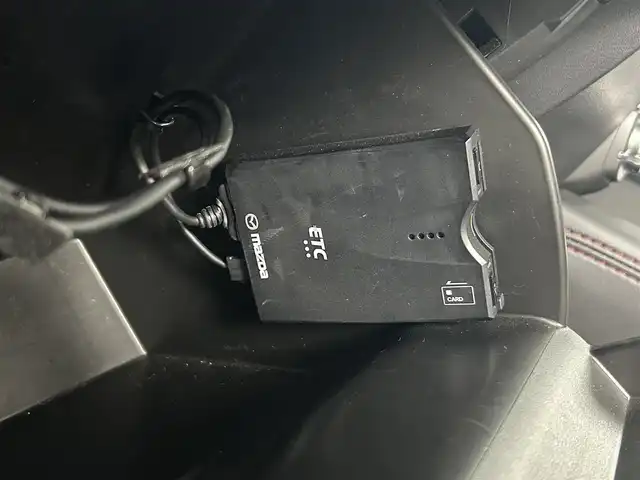 マツダ ＣＸ－５ XD ブラックトーンエディション 熊本県 2021(令3)年 3.8万km マシーングレープレミアムM 純正ナビ（ＡｐｐｌＣａｒＰｌａｙ・ＡｎｄｒｏｉｄＡｕｔｏ・ＢＴ・フルセグ・ＵＳＢ）/全周囲カメラ　/純正前後ドライブレコーダー　/レーダークルーズコントロール/前後クリアランスソナー　/ＥＴＣ　/前席シートヒーター　/運転席パワーシート/パワーバックドア/衝突軽減ブレーキ/レーンキープアシスト/ブラインドスポットモニター/ドライバーアテンションアラート/横滑り防止/アイドリングストップ/ハーフレザーシート/オートブレーキホールド/純正フロアマット/純正19インチAW/スマートキー/プッシュスタート/スペアキー1本/保証書/取扱説明書