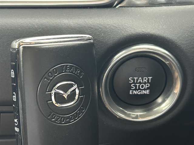 マツダ ＣＸ－５ XD ブラックトーンエディション 熊本県 2021(令3)年 3.8万km マシーングレープレミアムM 純正ナビ（ＡｐｐｌＣａｒＰｌａｙ・ＡｎｄｒｏｉｄＡｕｔｏ・ＢＴ・フルセグ・ＵＳＢ）/全周囲カメラ　/純正前後ドライブレコーダー　/レーダークルーズコントロール/前後クリアランスソナー　/ＥＴＣ　/前席シートヒーター　/運転席パワーシート/パワーバックドア/衝突軽減ブレーキ/レーンキープアシスト/ブラインドスポットモニター/ドライバーアテンションアラート/横滑り防止/アイドリングストップ/ハーフレザーシート/オートブレーキホールド/純正フロアマット/純正19インチAW/スマートキー/プッシュスタート/スペアキー1本/保証書/取扱説明書