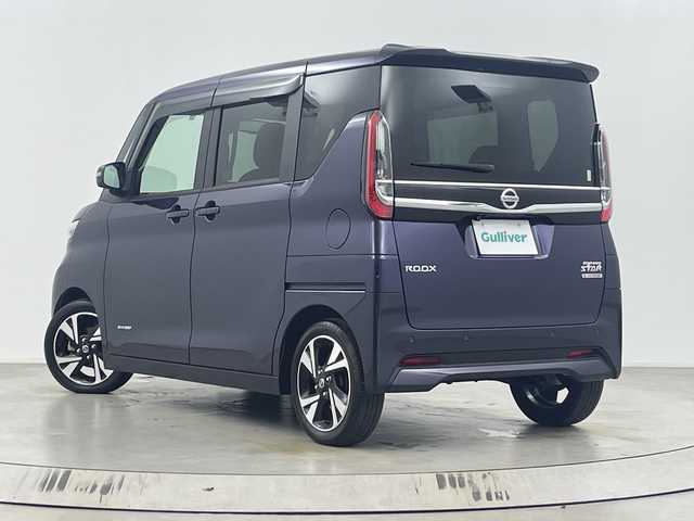 日産 ルークス ハイウェイスター Gターボ 埼玉県 2022(令4)年 2.2万km アメジストパープル 純正９インチナビ　/全方位カメラ/両側パワースライドドア/ドライブレコーダー/フルセグＴＶ　/Ｂｌｕｅｔｏｏｔｈ　/ビルトインETC/衝突軽減ブレーキ/盗難防止装置/ロールサンシェード/純正フロアマット/オートＬＥＤヘッドライト/フロントフォグランプ/プッシュスタート/スマートキー　/スペアキー　/純正15インチAW