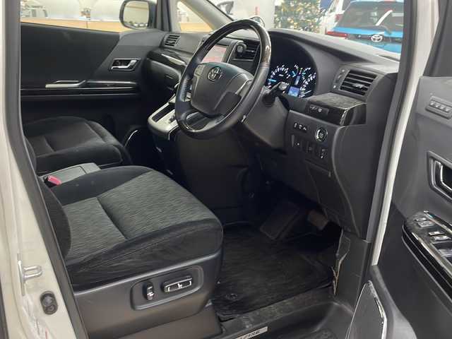 トヨタ ヴェルファイア 2．4Z Gエディション 道央・札幌 2013(平25)年 7万km ホワイトパールクリスタルシャイン ・4WD/・社外ナビ/フルセグTV/DVD/CD/SD/BT/・バックカメラ/・パワーバックドア/・両側パワースライドドア/・ALPINEリヤフリップダウンモニター/・社外エンジンスターター/・ドライブレコーダー/・クルーズコントロール/・パーキングセンサー/・横滑り防止/・ビルトインETC/・前席パワーシート/・HID/・フロントフォグ/・プッシュスタート/・スマートキー/・ドアバイザー/・電格ミラー/・夏タイヤ純正18インチAW積込