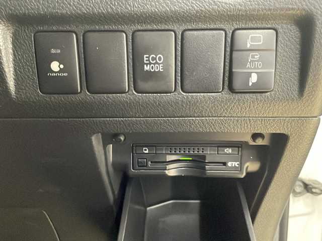 トヨタ ヴェルファイア 2．4Z Gエディション 道央・札幌 2013(平25)年 7万km ホワイトパールクリスタルシャイン ・4WD/・社外ナビ/フルセグTV/DVD/CD/SD/BT/・バックカメラ/・パワーバックドア/・両側パワースライドドア/・ALPINEリヤフリップダウンモニター/・社外エンジンスターター/・ドライブレコーダー/・クルーズコントロール/・パーキングセンサー/・横滑り防止/・ビルトインETC/・前席パワーシート/・HID/・フロントフォグ/・プッシュスタート/・スマートキー/・ドアバイザー/・電格ミラー/・夏タイヤ純正18インチAW積込