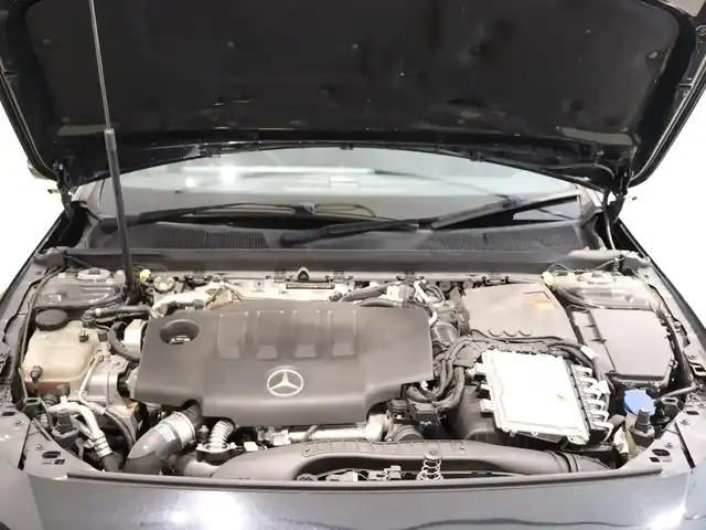 メルセデス・ベンツ ＣＬＡ２００ｄ AMGライン 静岡県 2019(令1)年 4.5万km コスモスブラック パノラミックスライディングルーフ/レーダーセーフティーパッケージ/・BSM/・LKA/・衝突被害軽減ブレーキ/AMGレザーエクスクルーシブパッケージ/・黒灰革シート/・アルミニウムインテリアトリム/アドバンスドパッケージ/・360°カメラ/・HUD/・アドバンスドサウンドシステム/AMGライン/・アンビエントライト/・LEDヘッドライト/純正ナビ/フルセグTV/純正18インチAW/ETC2.0/シートヒーター/シートメモリー/パワーシート/クルーズコントロール