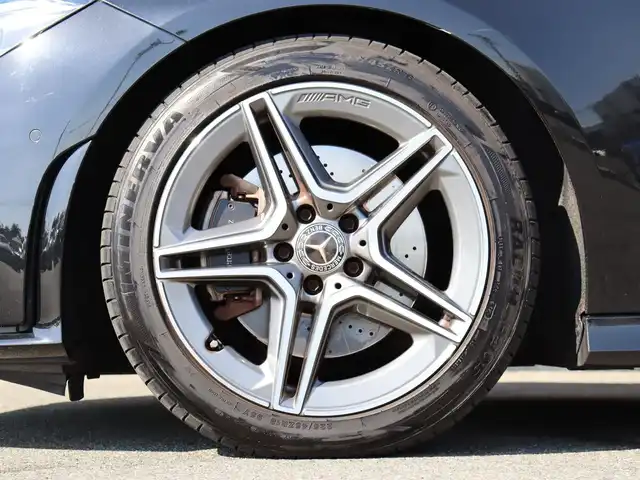 メルセデス・ベンツ ＣＬＡ２００ｄ AMGライン 静岡県 2019(令1)年 4.5万km コスモスブラック パノラミックスライディングルーフ/レーダーセーフティーパッケージ/・BSM/・LKA/・衝突被害軽減ブレーキ/AMGレザーエクスクルーシブパッケージ/・黒灰革シート/・アルミニウムインテリアトリム/アドバンスドパッケージ/・360°カメラ/・HUD/・アドバンスドサウンドシステム/AMGライン/・アンビエントライト/・LEDヘッドライト/純正ナビ/フルセグTV/純正18インチAW/ETC2.0/シートヒーター/シートメモリー/パワーシート/クルーズコントロール