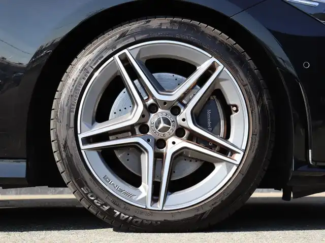 メルセデス・ベンツ ＣＬＡ２００ｄ AMGライン 静岡県 2019(令1)年 4.5万km コスモスブラック パノラミックスライディングルーフ/レーダーセーフティーパッケージ/・BSM/・LKA/・衝突被害軽減ブレーキ/AMGレザーエクスクルーシブパッケージ/・黒灰革シート/・アルミニウムインテリアトリム/アドバンスドパッケージ/・360°カメラ/・HUD/・アドバンスドサウンドシステム/AMGライン/・アンビエントライト/・LEDヘッドライト/純正ナビ/フルセグTV/純正18インチAW/ETC2.0/シートヒーター/シートメモリー/パワーシート/クルーズコントロール