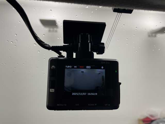 ホンダ Ｎ ＷＧＮ カスタム G 秋田県 2014(平26)年 9万km ポリッシュドメタルメタリック ・4WD/・社外ナビ/・CD&AM&FM&フルセグTV/・バックカメラ/・ETC/・ドアミラーヒーター/・社外ドライブレコーダー前後/・社外レーダー/・キセノンヘッドライト/・オートライト/・プッシュスタート/・スマートキー/・社外エンジンスターター/・積込夏タイヤ社外AW付