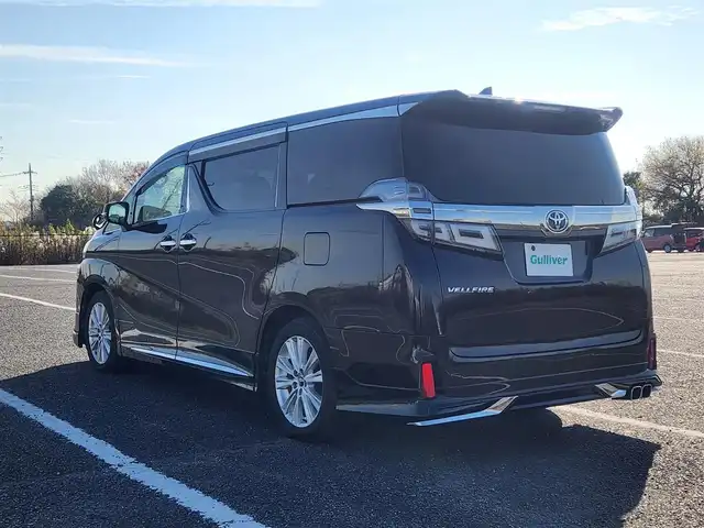 トヨタ ヴェルファイア Z Aエディション 群馬県 2018(平30)年 2.8万km ブラック モデリスタエアロ(F/S/R)/デジタルインナーミラー/クリアランスソナー/純正10型ナビ/フルセグTV/純正12.1型後席ティスプレイ/両側パワースライドドア/バックモニター/ビルトインETC/ドライブレコーダー/レーダークルーズコントロール/バックソナー/セーフティセンス/・衝突被害軽減ブレーキ/・車線逸脱防止支援システム/・オートマチックハイビーム/2眼LEDヘッドランプ/デュアルオートエアコン/助手席オットマン/2列目リラックスキャプテンシート/純正18インチアルミホイール/スマートキー/プッシュエンジンスタート/禁煙車