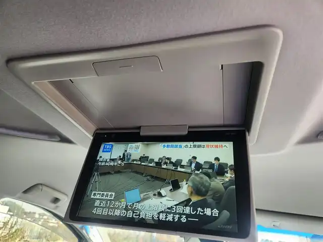 トヨタ ヴェルファイア Z Aエディション 群馬県 2018(平30)年 2.8万km ブラック モデリスタエアロ(F/S/R)/デジタルインナーミラー/クリアランスソナー/純正10型ナビ/フルセグTV/純正12.1型後席ティスプレイ/両側パワースライドドア/バックモニター/ビルトインETC/ドライブレコーダー/レーダークルーズコントロール/バックソナー/セーフティセンス/・衝突被害軽減ブレーキ/・車線逸脱防止支援システム/・オートマチックハイビーム/2眼LEDヘッドランプ/デュアルオートエアコン/助手席オットマン/2列目リラックスキャプテンシート/純正18インチアルミホイール/スマートキー/プッシュエンジンスタート/禁煙車