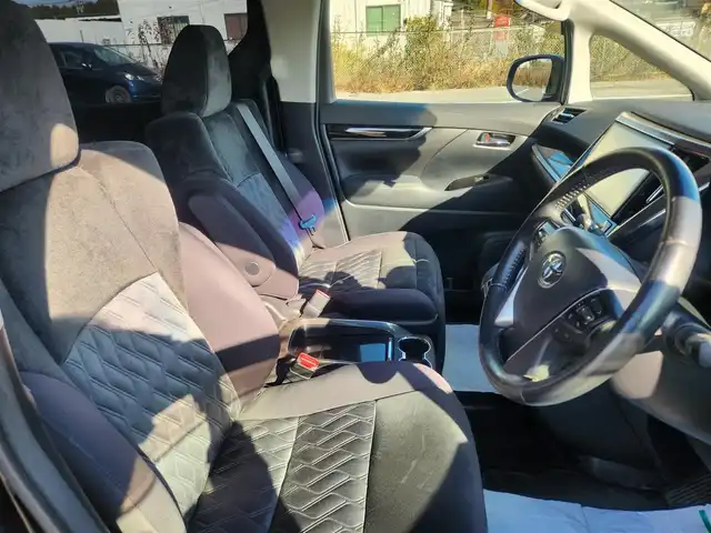 トヨタ ヴェルファイア Z Aエディション 群馬県 2018(平30)年 2.8万km ブラック モデリスタエアロ(F/S/R)/デジタルインナーミラー/クリアランスソナー/純正10型ナビ/フルセグTV/純正12.1型後席ティスプレイ/両側パワースライドドア/バックモニター/ビルトインETC/ドライブレコーダー/レーダークルーズコントロール/バックソナー/セーフティセンス/・衝突被害軽減ブレーキ/・車線逸脱防止支援システム/・オートマチックハイビーム/2眼LEDヘッドランプ/デュアルオートエアコン/助手席オットマン/2列目リラックスキャプテンシート/純正18インチアルミホイール/スマートキー/プッシュエンジンスタート/禁煙車