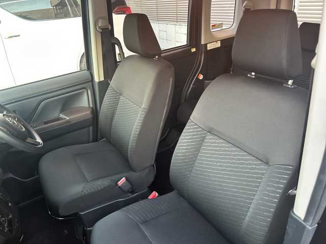 トヨタ ルーミー X 大阪府 2018(平30)年 4.2万km ブラックマイカメタリック 社外7インチナビ（AVN-R8W）/・AM/FM/フルセグ/BT/バックカメラ/片側パワースライドドア/前後ドライブレコーダー/オートライト/プッシュスタート/スマートキー/電動格納ミラー/ステアリングスイッチ/スペアキー/保証書