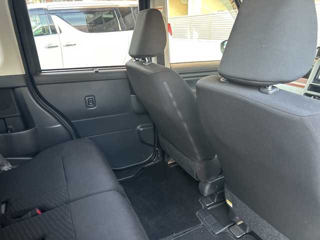 トヨタ ルーミー X 大阪府 2018(平30)年 4.2万km ブラックマイカメタリック 社外7インチナビ（AVN-R8W）/・AM/FM/フルセグ/BT/バックカメラ/片側パワースライドドア/前後ドライブレコーダー/オートライト/プッシュスタート/スマートキー/電動格納ミラー/ステアリングスイッチ/スペアキー/保証書