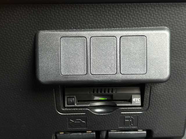 トヨタ ルーミー X 大阪府 2018(平30)年 4.2万km ブラックマイカメタリック 社外7インチナビ（AVN-R8W）/・AM/FM/フルセグ/BT/バックカメラ/片側パワースライドドア/前後ドライブレコーダー/オートライト/プッシュスタート/スマートキー/電動格納ミラー/ステアリングスイッチ/スペアキー/保証書