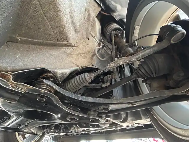 日産 ノート ニスモ 滋賀県 2017(平29)年 8.6万km ダークメタルグレー ガソリン/2WD(FF)/CVT/7インチナビ（MDV-M705W）/（FM/AM/DVD/Bluetooth）/ブレーキアシスト/プリクラッシュブレーキアシスト	/ヒルスタート（坂道発進）アシスト	/レーンキープアシスト	/バックカメラ/アルカンターラステアリング/ステアリングスイッチ/ETC/NISMO専用シート/オートエアコン/オートライト/LEDヘッドライト/フロントフォグ/電動格納ミラー/パワーウィンドウ