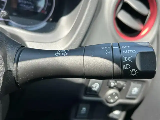 日産 ノート ニスモ 滋賀県 2017(平29)年 8.6万km ダークメタルグレー ガソリン/2WD(FF)/CVT/7インチナビ（MDV-M705W）/（FM/AM/DVD/Bluetooth）/ブレーキアシスト/プリクラッシュブレーキアシスト	/ヒルスタート（坂道発進）アシスト	/レーンキープアシスト	/バックカメラ/アルカンターラステアリング/ステアリングスイッチ/ETC/NISMO専用シート/オートエアコン/オートライト/LEDヘッドライト/フロントフォグ/電動格納ミラー/パワーウィンドウ