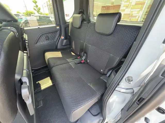 ダイハツ タント カスタム X 徳島県 2022(令4)年 1.3万km シャイニングホワイトパール 純正ディスプレイオーディオ/両側パワースライドドア/次世代スマートアシスト/・衝突回避・軽減ブレーキ機能/・オートハイビーム/・サイドビューランプ/・誤発進抑制機能/・車線逸脱警報＆車線逸脱抑制制御機能/・ふらつき警報/・先行車発進お知らせ機能/・進入禁止標識認識機能/前席シートヒーター/純正アルミホイール/オートエアコン/ハーフレザーシート