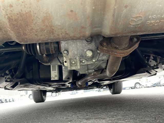 マツダ デミオ 15S 岩手県 2019(平31)年 7.9万km スノーフレイクホワイトパールマイカ 純正SDナビ/AM/FM/CD/DVD/Bluetooth/フルセグTV/バックカメラ/ETC/衝突被害軽減ブレーキ/レーンキープアシスト/横滑り防止装置/アイドリングストップ/オートライト/オートハイビーム/HIDヘッドライト/スマートキー/プッシュスタート/電動格納ミラー/社外フロアマット/保証書/取扱説明書
