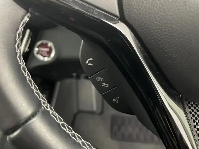 ホンダ ヴェゼル ハイブリッド Z ホンダセンシング 福島県 2016(平28)年 3.3万km クリスタルブラックパール 純正7インチナビ/CD/DVD/フルセグ/AM・FM/Bluetooth/純正エアロ/ホンダセンシング/ETC/寒冷地仕様/アイドリングストップ/追従型クルーズコントロール/レーンキープアシスト/D+N席シートヒーター/純正AW