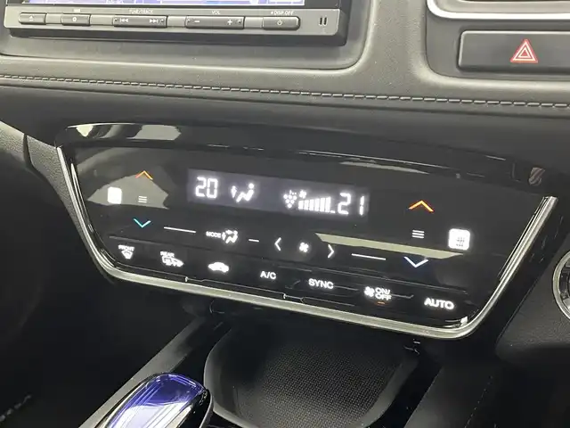 ホンダ ヴェゼル ハイブリッド Z ホンダセンシング 福島県 2016(平28)年 3.3万km クリスタルブラックパール 純正7インチナビ/CD/DVD/フルセグ/AM・FM/Bluetooth/純正エアロ/ホンダセンシング/ETC/寒冷地仕様/アイドリングストップ/追従型クルーズコントロール/レーンキープアシスト/D+N席シートヒーター/純正AW