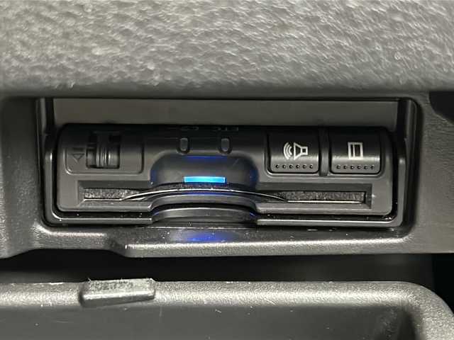 日産 セレナ ハイウェイスターVセレクションⅡ 宮城県 2019(令1)年 6.1万km ブリリアントホワイトパール 禁煙車/純正フリップダウンモニター/プロパイロット/アラウンドビューモニター/エマージェンシーブレーキ/車線逸脱警報/インテリジェントパーキングアシスト/両側パワースライドドア/純正9インチナビ/・BT.CD.DVD.SD/・フルセグTV/ETC/ドライブレコーダー（FR）/LEDヘッドライト/フォグライト/革巻きステアリング/ステアリングスイッチ/プッシュスタート/スマートキー×2/電動パーキングブレーキ/純正フロアマット/社外15インチAW/純正ドアバイザー/ロールサンシェード