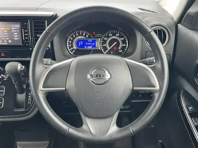 日産 デイズ ルークス ハイウェイスターX Gパッケージ 滋賀県 2017(平29)年 4.1万km スパークリングレッド/ブラック 社外ナビ/(フルセグ/Bluetooth/CD/DVD)/衝突軽減ブレーキ/アラウンドビューモニター/両側電動スライドドア/LEDオートライト/Autoハイビーム/フォグ/D席シートヒーター/アイドリングストップ/前方ドライブレコーダー/スペアキー/ドアバイザー/ETC/USB/スタッドレスタイヤ付き