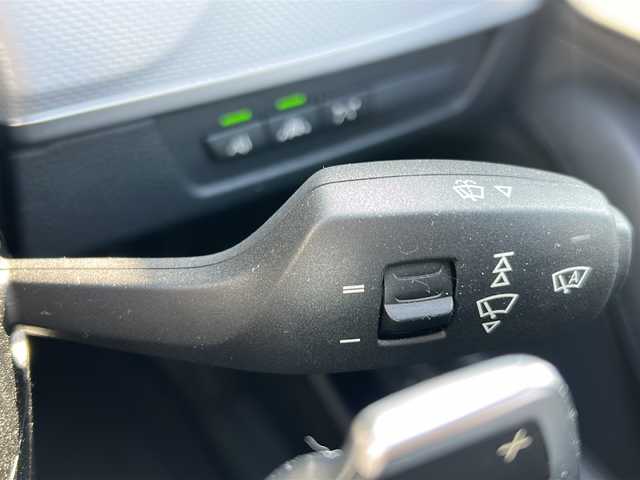 ＢＭＷ ５３５ｉ Mスポーツ 鳥取県 2014(平26)年 14.3万km アルピンホワイトⅢ ディーラー車/F型後期/シルキーシックス・ターボ/スマートキーx2個/ブラックレザーシート/フル液晶メーター/プリクラッシュセーフティ/ブラインドスポットモニタリング/レーンデパーチャーアラート/レーダークルーズコントロール/クリアランスソナー/アダクティブLEDヘッドライト/I-DRIVE/HDDナビゲーション/フルセグ・DVD再生・MSV/バックカメラ/前席パワーシート（D席メモリ）/前席シートヒーター/アルミスカッフプレート/パドルシフト/プライバシーガラス/ビルトインETC/保証書・取説