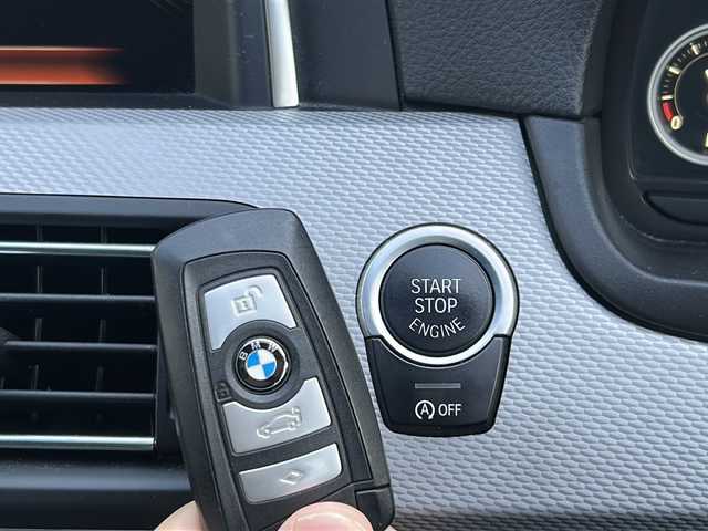 ＢＭＷ ５３５ｉ Mスポーツ 鳥取県 2014(平26)年 14.3万km アルピンホワイトⅢ ディーラー車/F型後期/シルキーシックス・ターボ/スマートキーx2個/ブラックレザーシート/フル液晶メーター/プリクラッシュセーフティ/ブラインドスポットモニタリング/レーンデパーチャーアラート/レーダークルーズコントロール/クリアランスソナー/アダクティブLEDヘッドライト/I-DRIVE/HDDナビゲーション/フルセグ・DVD再生・MSV/バックカメラ/前席パワーシート（D席メモリ）/前席シートヒーター/アルミスカッフプレート/パドルシフト/プライバシーガラス/ビルトインETC/保証書・取説