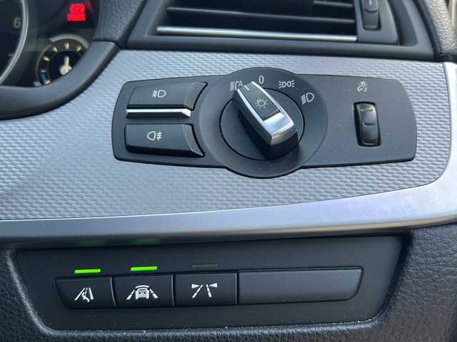 ＢＭＷ ５３５ｉ Mスポーツ 鳥取県 2014(平26)年 14.3万km アルピンホワイトⅢ ディーラー車/F型後期/シルキーシックス・ターボ/スマートキーx2個/ブラックレザーシート/フル液晶メーター/プリクラッシュセーフティ/ブラインドスポットモニタリング/レーンデパーチャーアラート/レーダークルーズコントロール/クリアランスソナー/アダクティブLEDヘッドライト/I-DRIVE/HDDナビゲーション/フルセグ・DVD再生・MSV/バックカメラ/前席パワーシート（D席メモリ）/前席シートヒーター/アルミスカッフプレート/パドルシフト/プライバシーガラス/ビルトインETC/保証書・取説