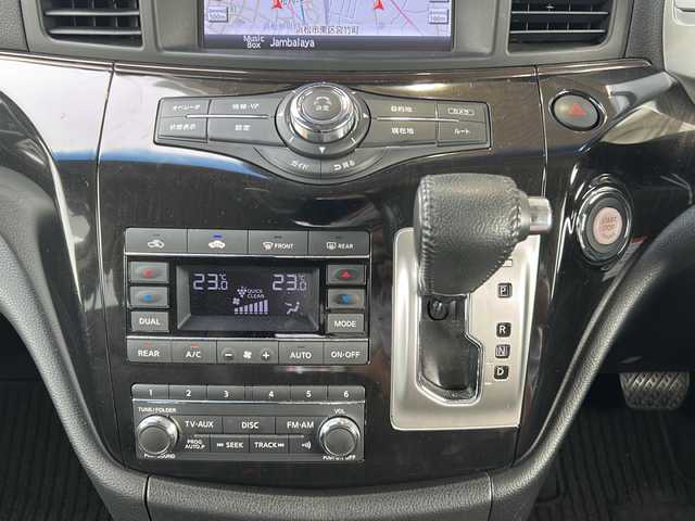 日産 エルグランド 350HWS プレミアム アーバンクロム 静岡県 2019(平31)年 5.5万km ファントムブラック 純正マルチ/・ナビゲーション/・フルセグTV/・AUX/・CD/DVD/・Bluetooth/・FM/AM/主要装備/・アラウンドビューモニター/・後席フリップダウンモニター/・ビルトインＥＴＣ/・追従クルコン/・ドライブレコーダー/・純正マルチ/・両側パワスラ/・パワーバックドア/・エマージェンシーブレーキ/・パワーシート/・運転席+助手席シートヒータ