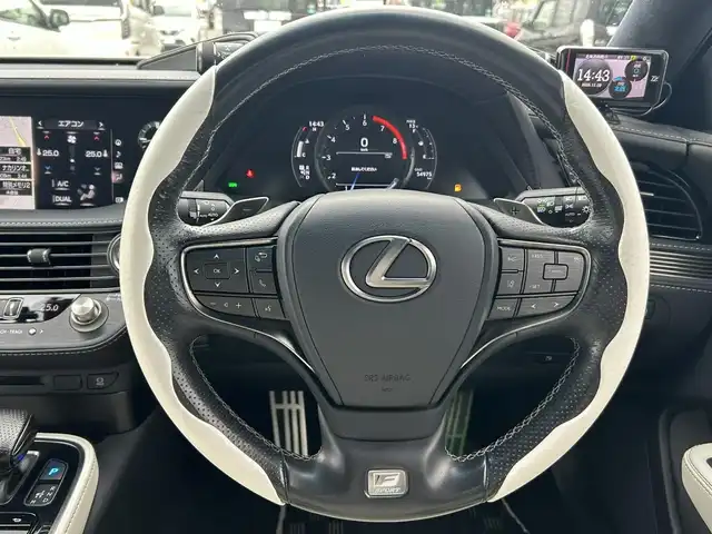 レクサス ＬＳ 500 Fスポーツ 道南・函館 2018(平30)年 5.5万km ソニックシルバー /純正ナビ//フルセグTV//パノラミックビューモニター//ドライブレコーダー//ETC//デジタルインナーミラー//社外エアロ//パワーバックドア//白革シート//前席パワーシート//前席エアシート//前席シートヒーター//ステアリングヒーター//プリクラッシュセーフティ//ブラインドスポットモニター//レーダークルーズコントロール//レーンキープアシスト//オートマチックハイビーム//LEDヘッドライト//オートライト