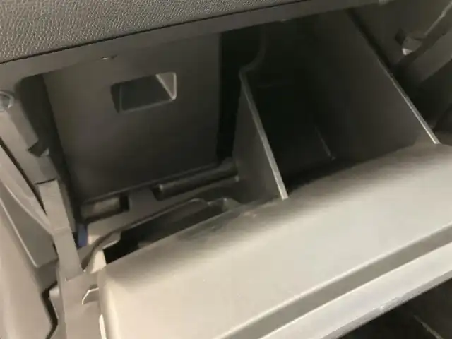 プジョー プジョー ２０８ GT 熊本県 2021(令3)年 3.3万km 黄Ⅱ ・スマートキー/・プッシュスタート/・アクティブセーフティブレーキ/・トラフィックサインインフォメーション/・疲労検知/・ブラインドスポットモニター/・インテリジェントハイビーム/・パーキングセンサー/・クルーズコントロール(追従式)/・ハーフレザーシート/・前席シートヒーター/・純正ディスプレイオーディオ/　【Bluetooth・USB・AppleCarPlay・AndroidAuto】/・バックカメラ/・ETC/・ドライブレコーダー(前後録画)/・ルーフラック/・LEDヘッドランプ/・純正マット