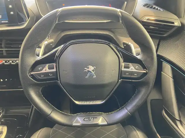 プジョー プジョー ２０８ GT 熊本県 2021(令3)年 3.3万km 黄Ⅱ ・スマートキー/・プッシュスタート/・アクティブセーフティブレーキ/・トラフィックサインインフォメーション/・疲労検知/・ブラインドスポットモニター/・インテリジェントハイビーム/・パーキングセンサー/・クルーズコントロール(追従式)/・ハーフレザーシート/・前席シートヒーター/・純正ディスプレイオーディオ/　【Bluetooth・USB・AppleCarPlay・AndroidAuto】/・バックカメラ/・ETC/・ドライブレコーダー(前後録画)/・ルーフラック/・LEDヘッドランプ/・純正マット