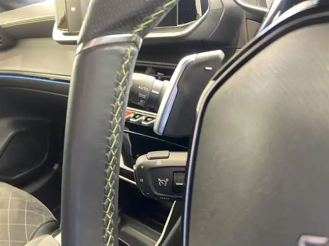 プジョー プジョー ２０８ GT 熊本県 2021(令3)年 3.3万km 黄Ⅱ ・スマートキー/・プッシュスタート/・アクティブセーフティブレーキ/・トラフィックサインインフォメーション/・疲労検知/・ブラインドスポットモニター/・インテリジェントハイビーム/・パーキングセンサー/・クルーズコントロール(追従式)/・ハーフレザーシート/・前席シートヒーター/・純正ディスプレイオーディオ/　【Bluetooth・USB・AppleCarPlay・AndroidAuto】/・バックカメラ/・ETC/・ドライブレコーダー(前後録画)/・ルーフラック/・LEDヘッドランプ/・純正マット