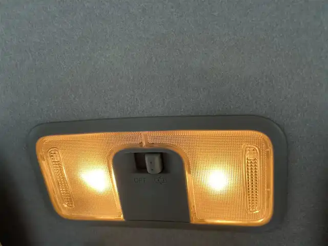 ダイハツ ミラ トコット G リミテッド SAⅢ 香川県 2020(令2)年 4.3万km サニーデイブルーメタリック 登録時走行距離43059km/スマートアシストIII/・衝突回避支援ブレーキ機能/・衝突警報機能/・車線逸脱警報機能/・誤発進抑制制御機能/・先行車発進お知らせ機能/・オートマチックハイビーム/純正SDナビ/（CD/DVD/Bluetooth/フルセグTV）/パノラミックビューモニター/バックカメラ/前席シートヒーター/ステアリングスイッチ/LEDヘッドライト/ヘッドライトレベライザー/オートライト/プッシュスタート/スマートキー