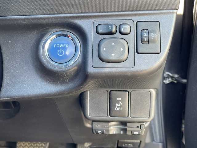 トヨタ アクア S 愛知県 2014(平26)年 9.1万km グレーメタリック ・禁煙車/・ワンオーナー/・純正ナビ/フルセグTV/　(NSCP-W64)/・バックカメラ/・ETC/・オートライト/・スマートキー/・プッシュスタート/・ステアスイッチ/・ドアバイザー/・フロアマット/・新車保証書/・取扱説明書/・スペアキー