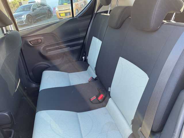 トヨタ アクア S 愛知県 2014(平26)年 9.1万km グレーメタリック ・禁煙車/・ワンオーナー/・純正ナビ/フルセグTV/　(NSCP-W64)/・バックカメラ/・ETC/・オートライト/・スマートキー/・プッシュスタート/・ステアスイッチ/・ドアバイザー/・フロアマット/・新車保証書/・取扱説明書/・スペアキー