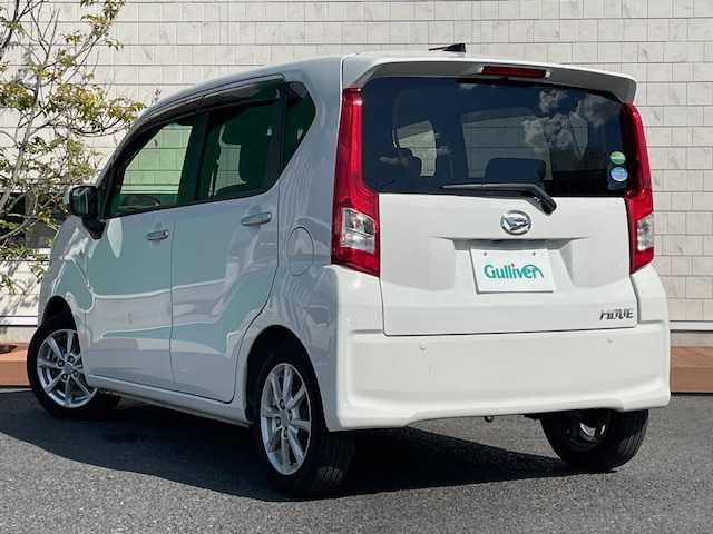 ダイハツ ムーヴ X SAⅢ 茨城県 2021(令3)年 6万km ホワイト 社外メモリナビ/（ＦＭ／ＡＭ／ＢＴ／ＣＤ／ＤＶＤ）　/バックカメラ　/シートヒーター　　/スマートキー　/アイドリングストップ　/ＬＥＤヘッドライト　/オートライト　/衝突軽減ブレーキ　/ドライブレコーダー　/ＥＴＣ/ドアバイザー