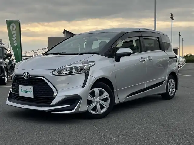 トヨタ シエンタ ファンベースG 奈良県 2020(令2)年 2.4万km シルバー トヨタセーフティセンス　/純正SDナビ　/フルセグTV　/両側パワースライドドア　/Bluetooth　/CDチェンジャー　/DVD再生機能　/ビルドインETC　/全方位カメラ　/モデリスタエアロ　/エアバッグ/スマートキー/スペアキー/横滑り防止装置/コーナーセンサー前後　/盗難防止装置/オートライト/保証書/取扱説明書