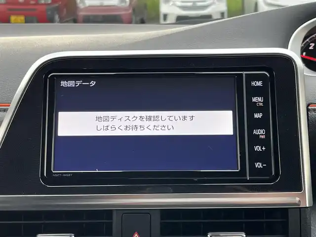 トヨタ シエンタ ファンベースG 奈良県 2020(令2)年 2.4万km シルバー トヨタセーフティセンス　/純正SDナビ　/フルセグTV　/両側パワースライドドア　/Bluetooth　/CDチェンジャー　/DVD再生機能　/ビルドインETC　/全方位カメラ　/モデリスタエアロ　/エアバッグ/スマートキー/スペアキー/横滑り防止装置/コーナーセンサー前後　/盗難防止装置/オートライト/保証書/取扱説明書