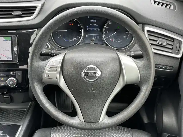 日産 エクストレイル ハイブリッド 20S エマージェンシーブレーキ 道央・札幌 2016(平28)年 8.4万km ブリリアントホワイトパール ４WD/社外SDナビ/CD/DVD/BT/フルセグ/エマージェンシーブレーキ/横滑り防止装置/レーンキープアシスト/ヒルディセントコントロール/クリアランスソナー/ECOMODE/トランスファ切替/カプロンシート/プッシュスタート/スマートキー/LEDヘッドライト/フォグランプ/電動格納ミラー/ヒーテッドドアミラー/ウィンカーミラー/フロアマット/ドアバイザー/スペアキー/純正エンジンスターター/純正AW付冬タイヤ積込/225/65/R17/2023年/山8mm
