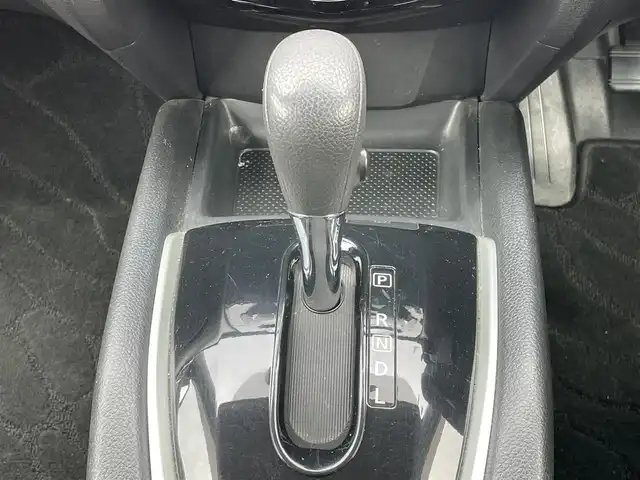 日産 エクストレイル ハイブリッド 20S エマージェンシーブレーキ 道央・札幌 2016(平28)年 8.4万km ブリリアントホワイトパール ４WD/社外SDナビ/CD/DVD/BT/フルセグ/エマージェンシーブレーキ/横滑り防止装置/レーンキープアシスト/ヒルディセントコントロール/クリアランスソナー/ECOMODE/トランスファ切替/カプロンシート/プッシュスタート/スマートキー/LEDヘッドライト/フォグランプ/電動格納ミラー/ヒーテッドドアミラー/ウィンカーミラー/フロアマット/ドアバイザー/スペアキー/純正エンジンスターター/純正AW付冬タイヤ積込/225/65/R17/2023年/山8mm