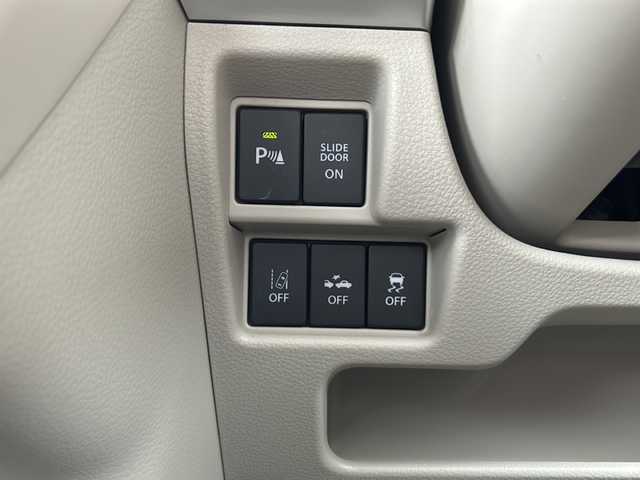 スズキ スペーシア HYBRID X 静岡県 2018(平30)年 3.1万km ピュアホワイトP 安全機能/・衝突軽減ブレーキ/・レーンキープアシスト/・リアコーナーセンサー/純正ナビ/・フルセグTV/・CD/DVD/BT/ラジオ/主要装備/・全方位カメラ/・両側パワースライドドア/・プッシュスタート/・スマートキー/・ステアリングリモコン/・シートヒーター/・ドライブレコーダー/・オートライト/・アイドリングストップ