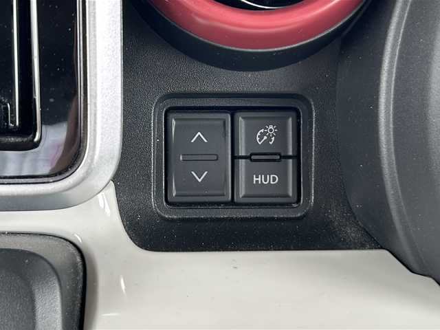 スズキ スペーシア HYBRID X 静岡県 2018(平30)年 3.1万km ピュアホワイトP 安全機能/・衝突軽減ブレーキ/・レーンキープアシスト/・リアコーナーセンサー/純正ナビ/・フルセグTV/・CD/DVD/BT/ラジオ/主要装備/・全方位カメラ/・両側パワースライドドア/・プッシュスタート/・スマートキー/・ステアリングリモコン/・シートヒーター/・ドライブレコーダー/・オートライト/・アイドリングストップ