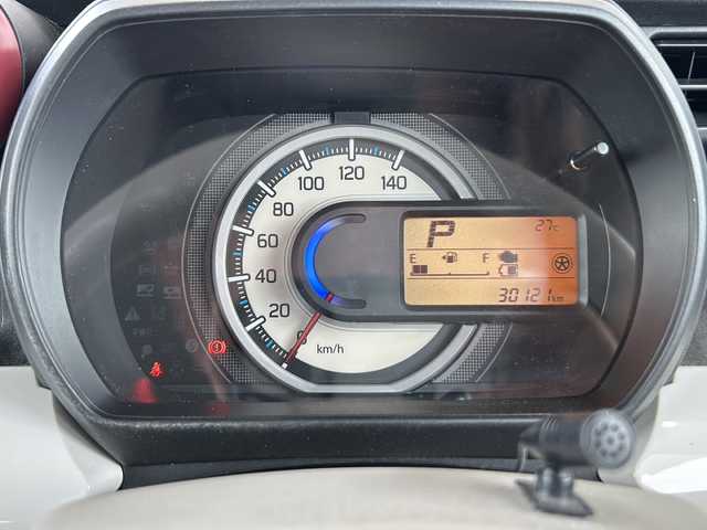スズキ スペーシア HYBRID X 静岡県 2018(平30)年 3.1万km ピュアホワイトP 安全機能/・衝突軽減ブレーキ/・レーンキープアシスト/・リアコーナーセンサー/純正ナビ/・フルセグTV/・CD/DVD/BT/ラジオ/主要装備/・全方位カメラ/・両側パワースライドドア/・プッシュスタート/・スマートキー/・ステアリングリモコン/・シートヒーター/・ドライブレコーダー/・オートライト/・アイドリングストップ